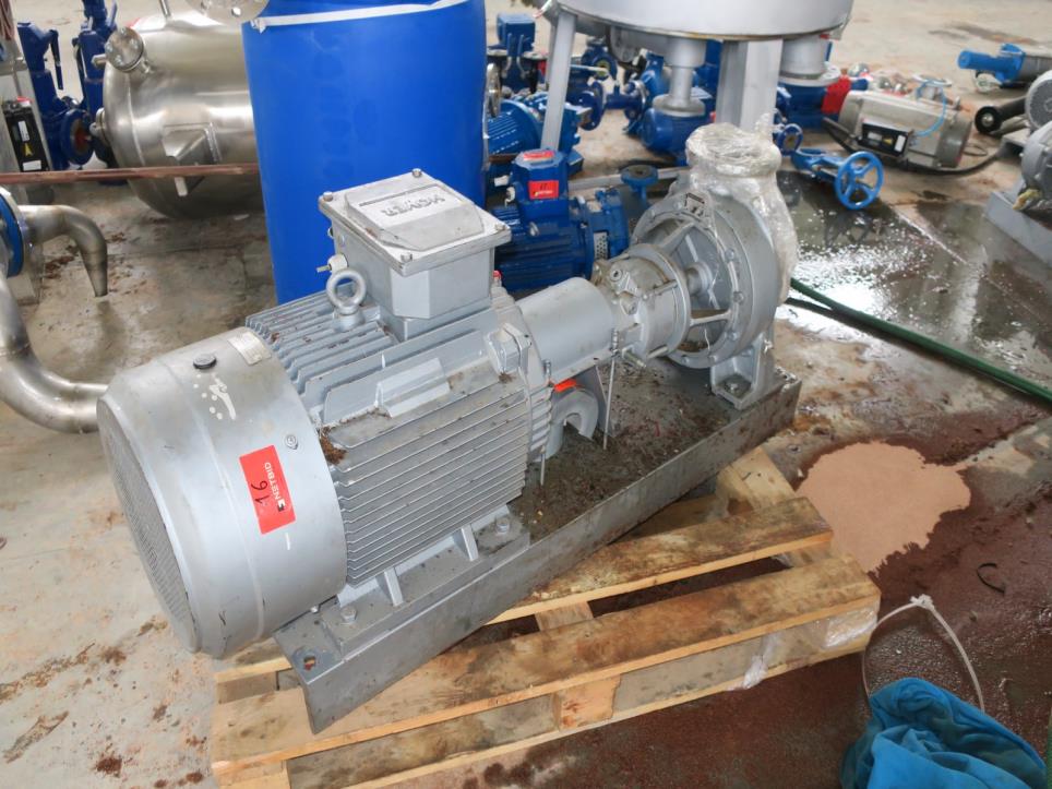 Maschinen aus einer Biokraftstoffproduktionsanlage<br>

-1